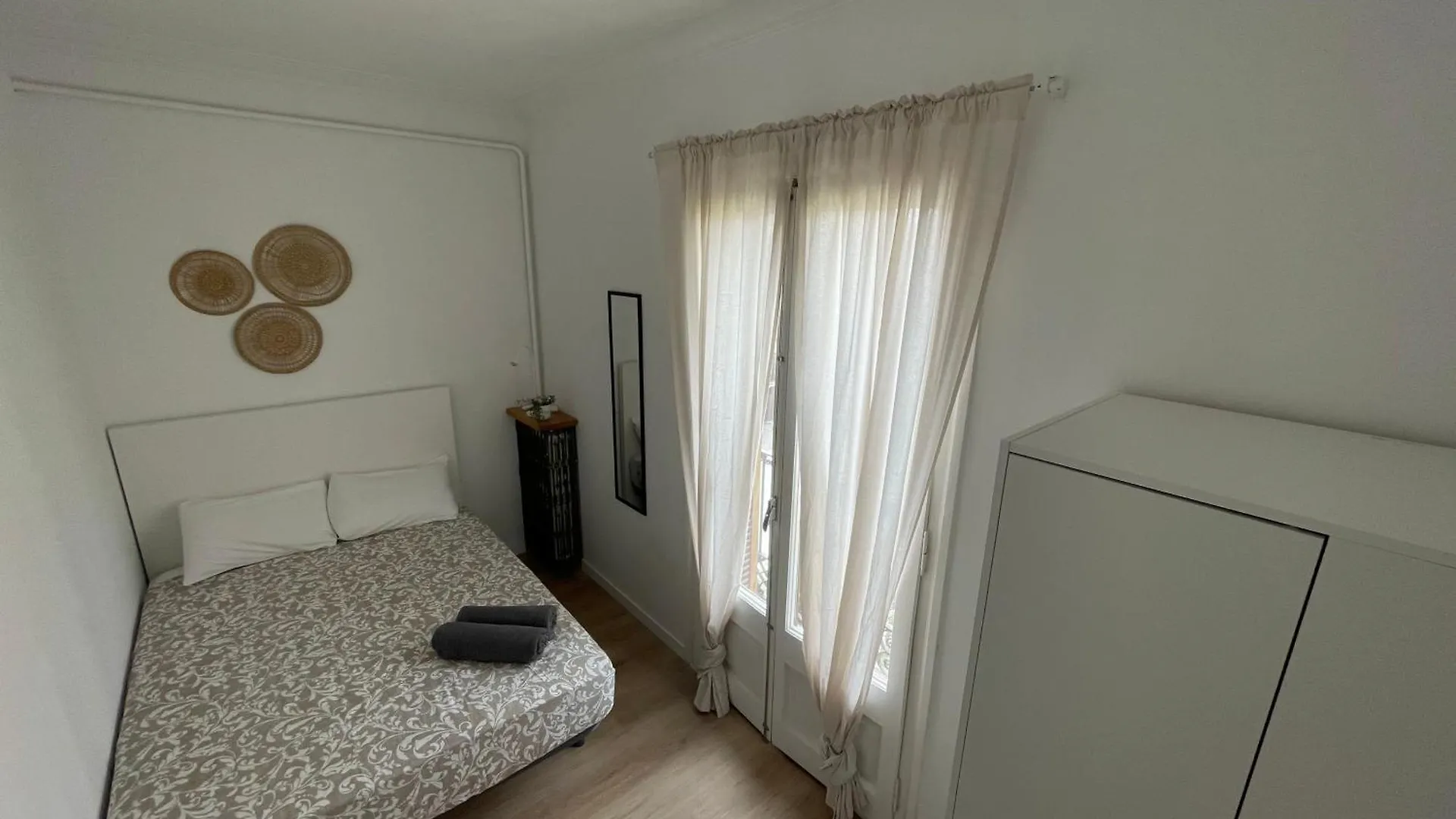 Hostel Gotic Heart Private Rooms Cathedral Barcelona