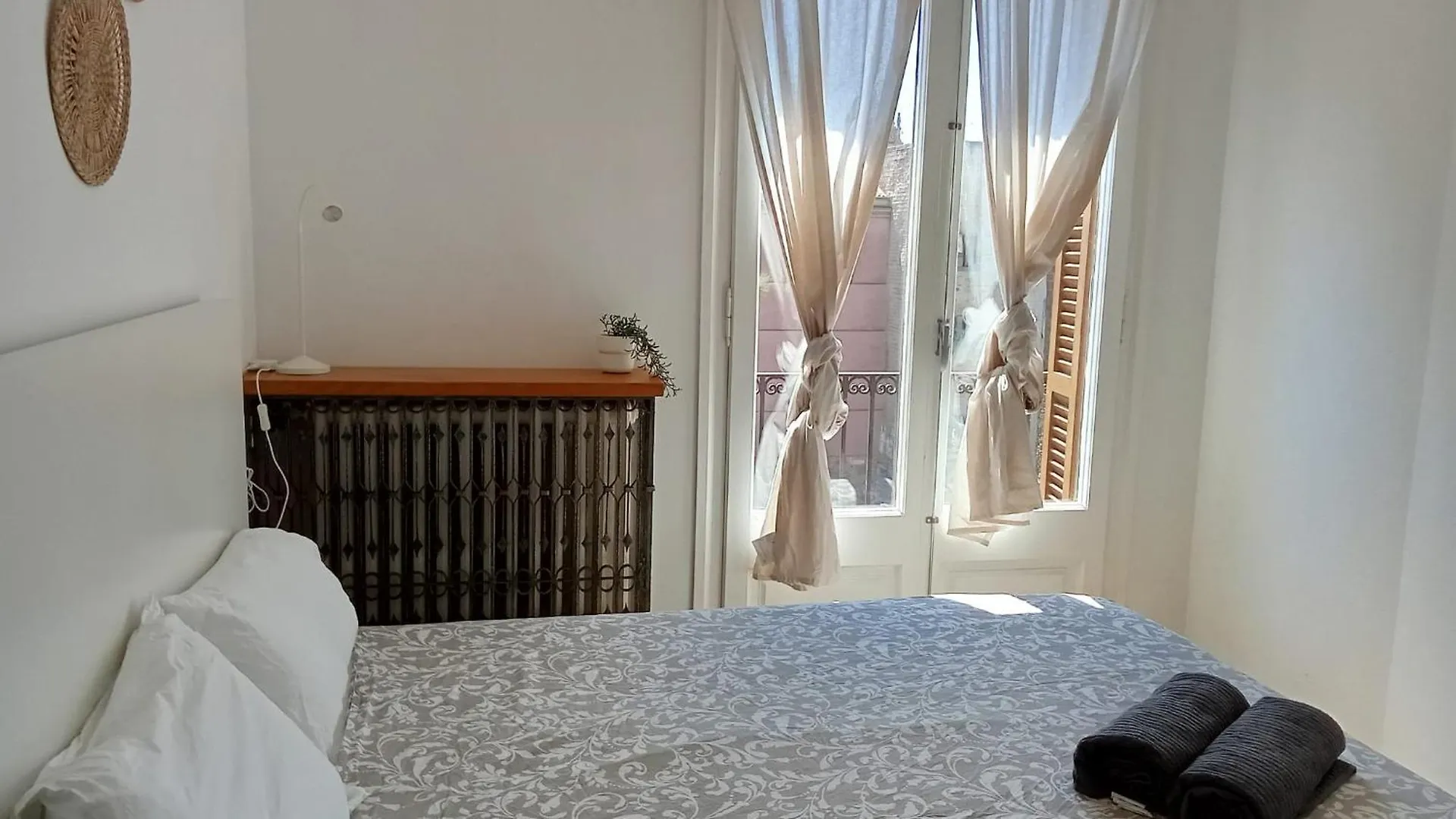 Hostel Gotic Heart Private Rooms Cathedral Barcelona